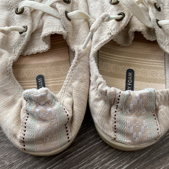 Beige heather flat sneaker shoes - Picture 3 of 17